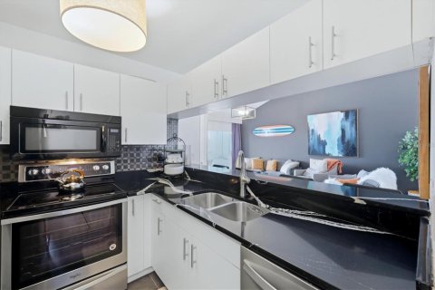 Copropriété à vendre à Bradenton, Floride: 2 chambres, 103.59 m2 № 2130066 - photo 22