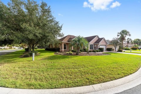 House in Ocala, Florida 3 bedrooms, 180.97 sq.m. № 1903936 - photo 6