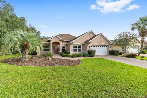 House in Ocala, Florida 3 bedrooms, 180.97 sq.m. № 1903936 - photo 4