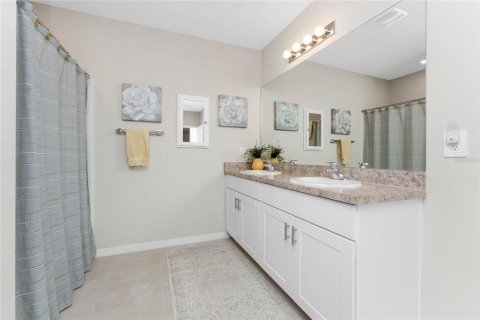 House in Punta Gorda, Florida 3 bedrooms, 156.35 sq.m. № 1913377 - photo 24