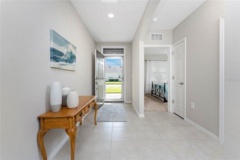 House in Punta Gorda, Florida 3 bedrooms, 156.35 sq.m. № 1913377 - photo 6
