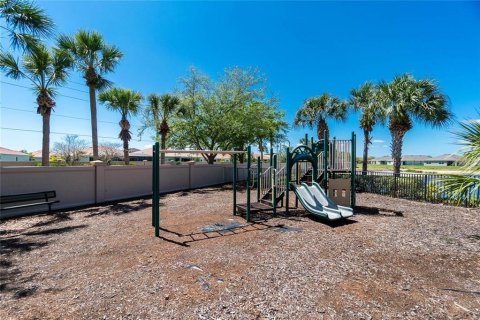 House in Punta Gorda, Florida 3 bedrooms, 156.35 sq.m. № 1913377 - photo 22