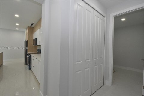 Купить виллу или дом в Лихай-Эйкерс, Флорида 9 комнат, 190.54м2, № 2033515 - фото 19