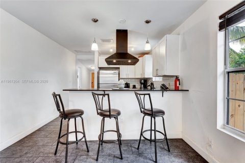 Villa ou maison à vendre à Dania Beach, Floride: 4 chambres, 115.94 m2 № 2022143 - photo 8