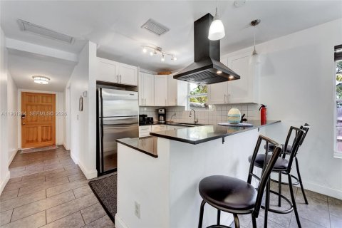 Villa ou maison à vendre à Dania Beach, Floride: 4 chambres, 115.94 m2 № 2022143 - photo 7