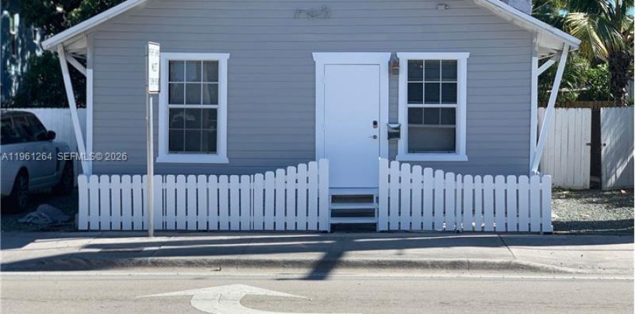 Villa ou maison à Dania Beach, Floride 4 chambres, 115.94 m2 № 2022143