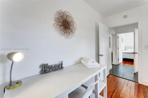 Villa ou maison à vendre à Dania Beach, Floride: 4 chambres, 115.94 m2 № 2022143 - photo 13