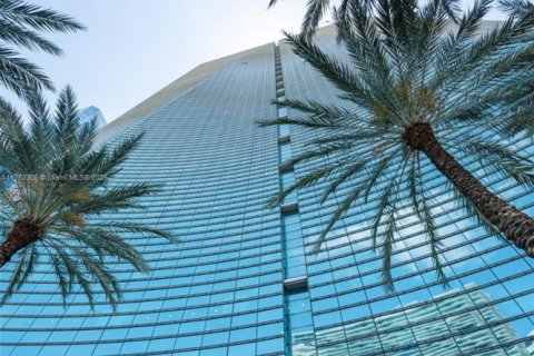Condo in Miami, Florida, 1 bedroom  № 1706628 - photo 15