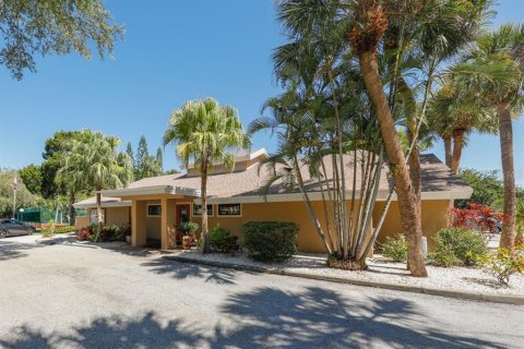 House in Sarasota, Florida 2 bedrooms, 89.74 sq.m. № 1898405 - photo 23