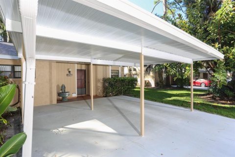 House in Sarasota, Florida 2 bedrooms, 89.74 sq.m. № 1898405 - photo 5
