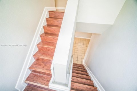 Casa en venta en Homestead, Florida, 5 dormitorios, 201.6 m2 № 1997800 - foto 12