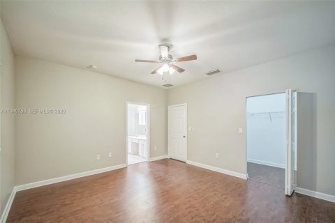 Casa en venta en Homestead, Florida, 5 dormitorios, 201.6 m2 № 1997800 - foto 14