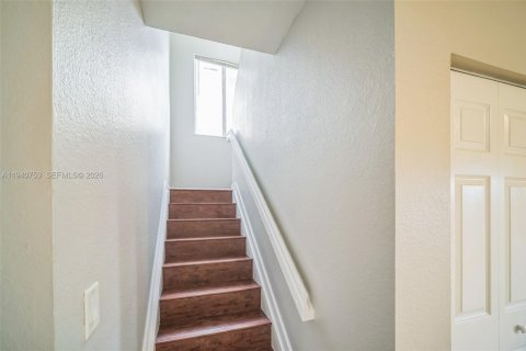 Casa en venta en Homestead, Florida, 5 dormitorios, 201.6 m2 № 1997800 - foto 11