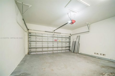 Casa en venta en Homestead, Florida, 5 dormitorios, 201.6 m2 № 1997800 - foto 28