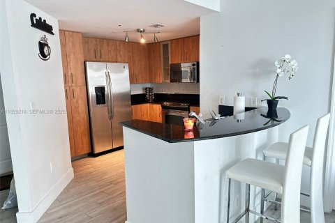 Copropriété à vendre à North Bay Village, Floride: 2 chambres, 116.22 m2 № 2067625 - photo 4