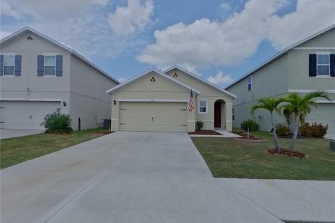 Casa en alquiler en Palmetto, Florida, 3 dormitorios, 140.84 m2 № 1686749 - foto 1