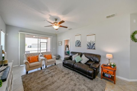 House in Hudson, Florida 3 bedrooms, 141.3 sq.m. № 2107843 - photo 19