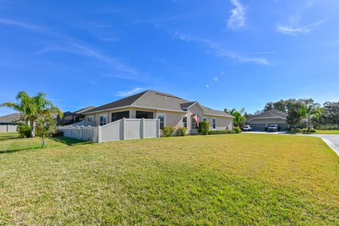House in Hudson, Florida 3 bedrooms, 141.3 sq.m. № 2107843 - photo 4