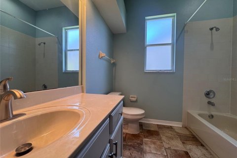 Villa ou maison à louer à Palm Coast, Floride: 4 chambres, 241.27 m2 № 2406492 - photo 28