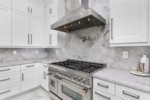 Купить виллу или дом в Паркленд, Флорида 4 комнаты, 605.82м2, № 2246569 - фото 14