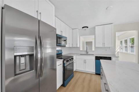 Villa ou maison à vendre à Saint Petersburg, Floride: 3 chambres, 113.9 m2 № 2360901 - photo 26