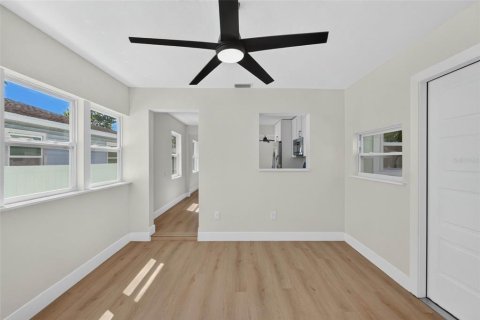 Villa ou maison à vendre à Saint Petersburg, Floride: 3 chambres, 113.9 m2 № 2360901 - photo 30