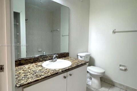 Снять в аренду кондоминиум в Хомстед, Флорида 3 спальни, 98.48м2, № 1988260 - фото 14