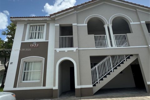 Снять в аренду кондоминиум в Хомстед, Флорида 3 спальни, 98.48м2, № 1988260 - фото 29