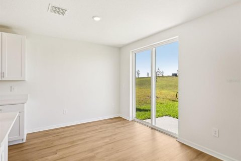 House in Auburndale, Florida 3 bedrooms, 138.52 sq.m. № 2156459 - photo 10