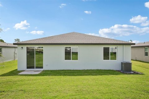House in Auburndale, Florida 3 bedrooms, 138.52 sq.m. № 2156459 - photo 30
