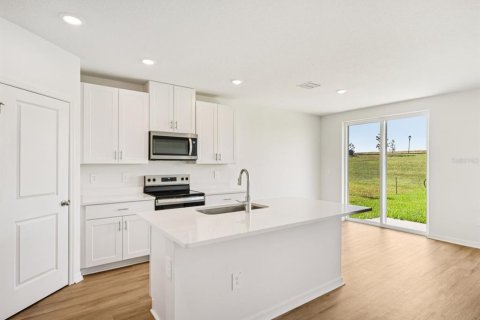 House in Auburndale, Florida 3 bedrooms, 138.52 sq.m. № 2156459 - photo 13