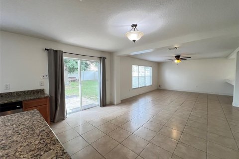 House in Orlando, Florida 4 bedrooms, 270.62 sq.m. № 1721101 - photo 3