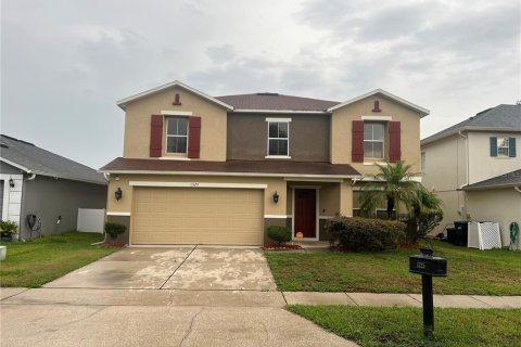 House in Orlando, Florida 4 bedrooms, 270.62 sq.m. № 1721101 - photo 1