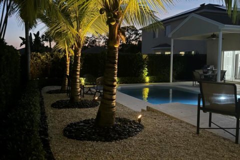 House in Stuart, Florida 4 bedrooms, 185.71 sq.m. № 2243497 - photo 28