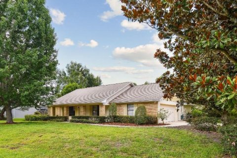 House in Orlando, Florida 3 bedrooms, 190.54 sq.m. № 1805444 - photo 2