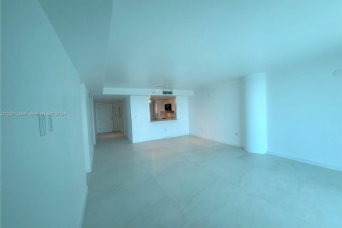 Condominio en alquiler en Miami, Florida, 2 dormitorios, 127 m2 № 2086059 - foto 7