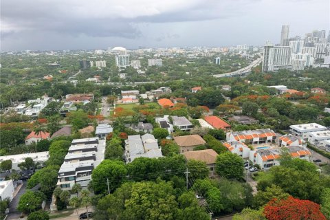 Condominio en alquiler en Miami, Florida, 2 dormitorios, 127 m2 № 2086059 - foto 28