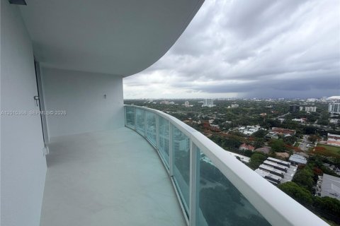 Condominio en alquiler en Miami, Florida, 2 dormitorios, 127 m2 № 2086059 - foto 27