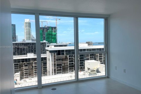 Condominio en alquiler en Miami, Florida, 2 dormitorios, 127 m2 № 2086059 - foto 17