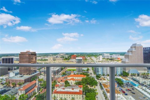 Copropriété à vendre à Orlando, Floride: 2 chambres, 105.72 m2 № 2210547 - photo 2