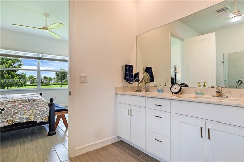 Casa en venta en Port St. Lucie, Florida, 2 dormitorios, 169.73 m2 № 2180924 - foto 24