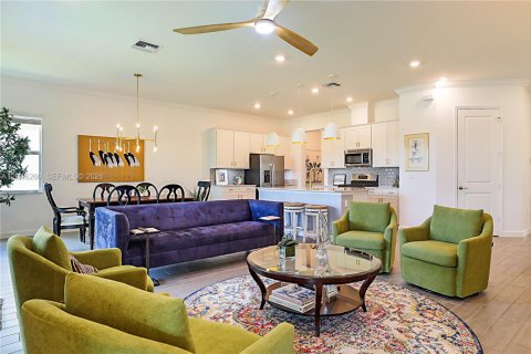 Casa en venta en Port St. Lucie, Florida, 2 dormitorios, 169.73 m2 № 2180924 - foto 2