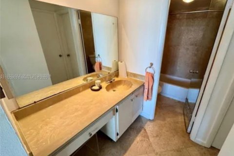 Condominio en venta en Miami Beach, Florida, 1 dormitorio, 88.26 m2 № 1790894 - foto 18