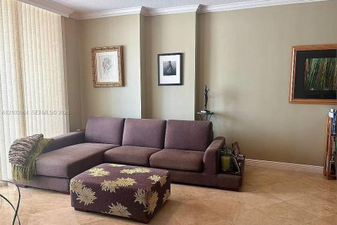 Copropriété à vendre à Hallandale Beach, Floride: 1 chambre, 85.01 m2 № 2416134 - photo 10