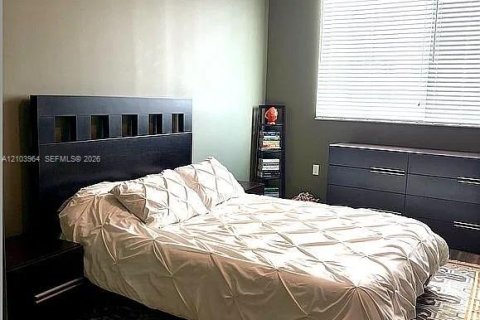 Copropriété à vendre à Hallandale Beach, Floride: 1 chambre, 85.01 m2 № 2416134 - photo 15