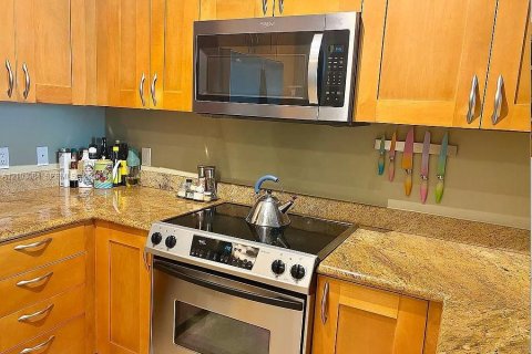 Copropriété à vendre à Hallandale Beach, Floride: 1 chambre, 85.01 m2 № 2416134 - photo 5