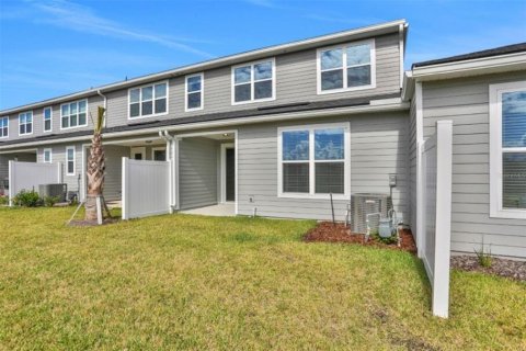 Townhouse in Parrish, Florida 3 bedrooms, 167.87 sq.m. № 1375227 - photo 16