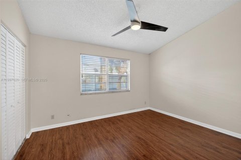 Adosado en venta en Pompano Beach, Florida, 2 dormitorios, 96.62 m2 № 2064236 - foto 20