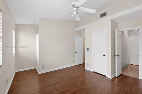 Adosado en venta en Pompano Beach, Florida, 2 dormitorios, 96.62 m2 № 2064236 - foto 17