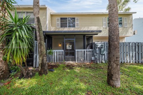 Adosado en venta en Pompano Beach, Florida, 2 dormitorios, 96.62 m2 № 2064236 - foto 26